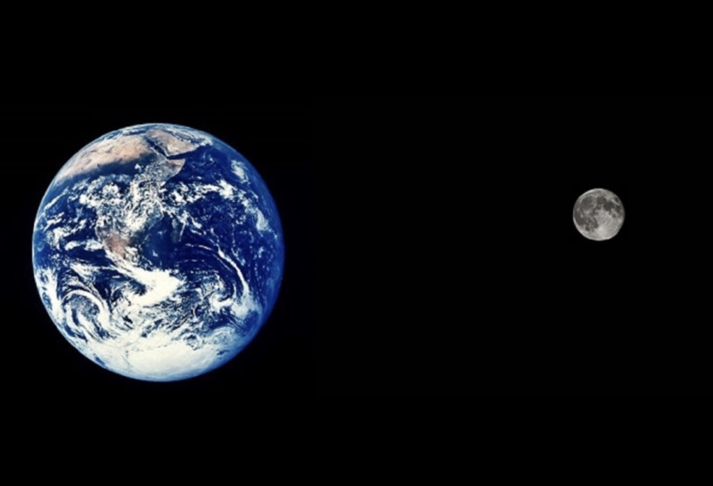 La Terre et son satellite naturel : la Lune du site http://khayyam.eklablog.com/satellites-naturels-des-planetes-de-notre-systeme-solaire-a132568930